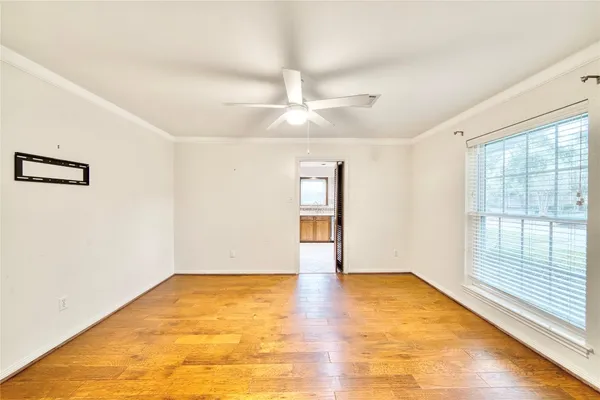 $2,600 | 7914 Candle Lane, Houston, TX 77071