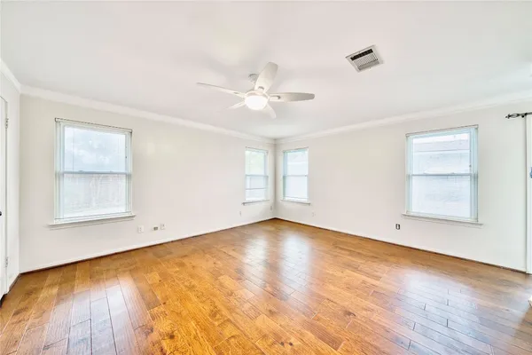 $2,600 | 7914 Candle Lane, Houston, TX 77071