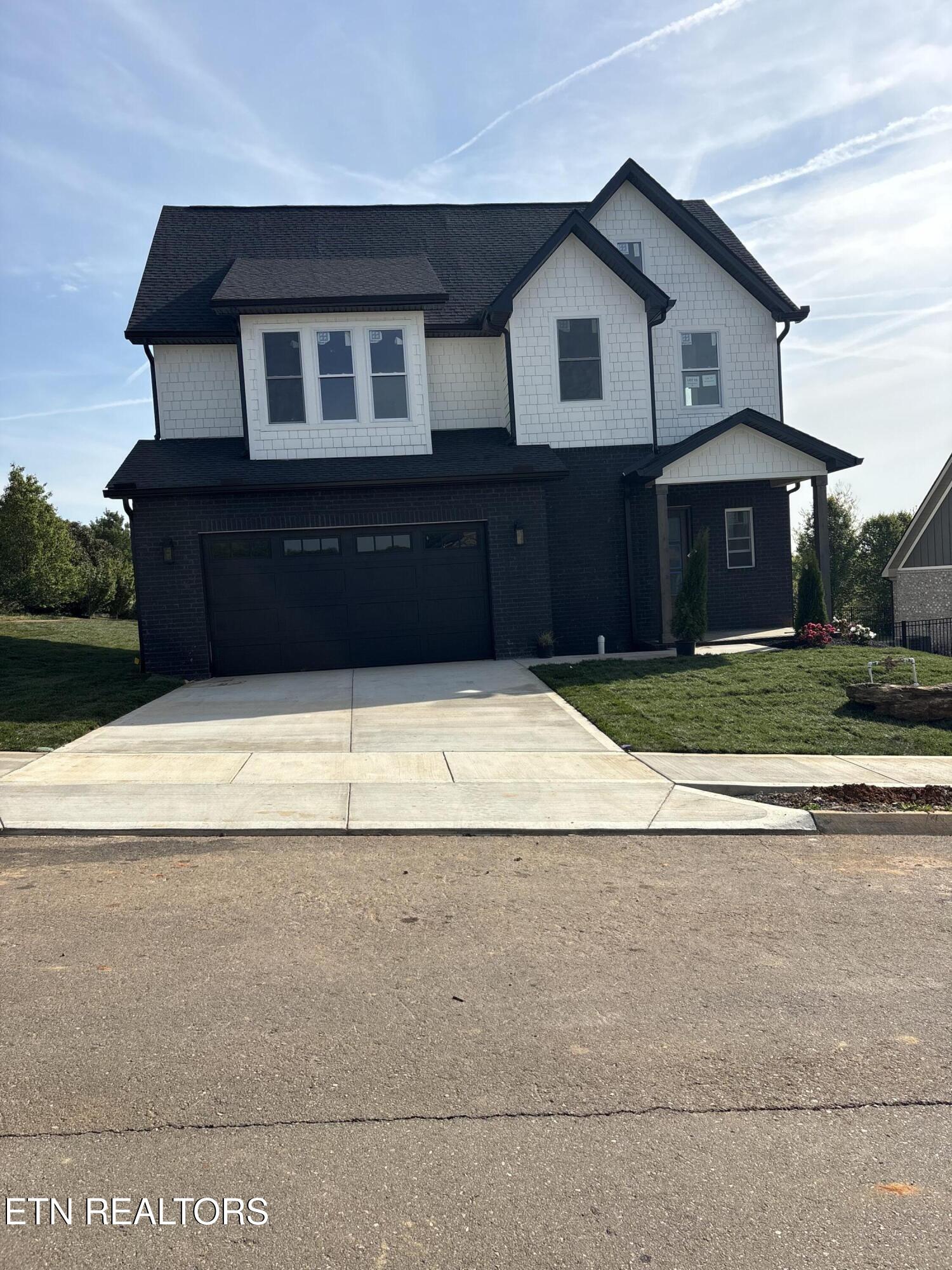 820 Anchor Vista Road Farragut, TN 37934 - Photo 1 of 4 Front