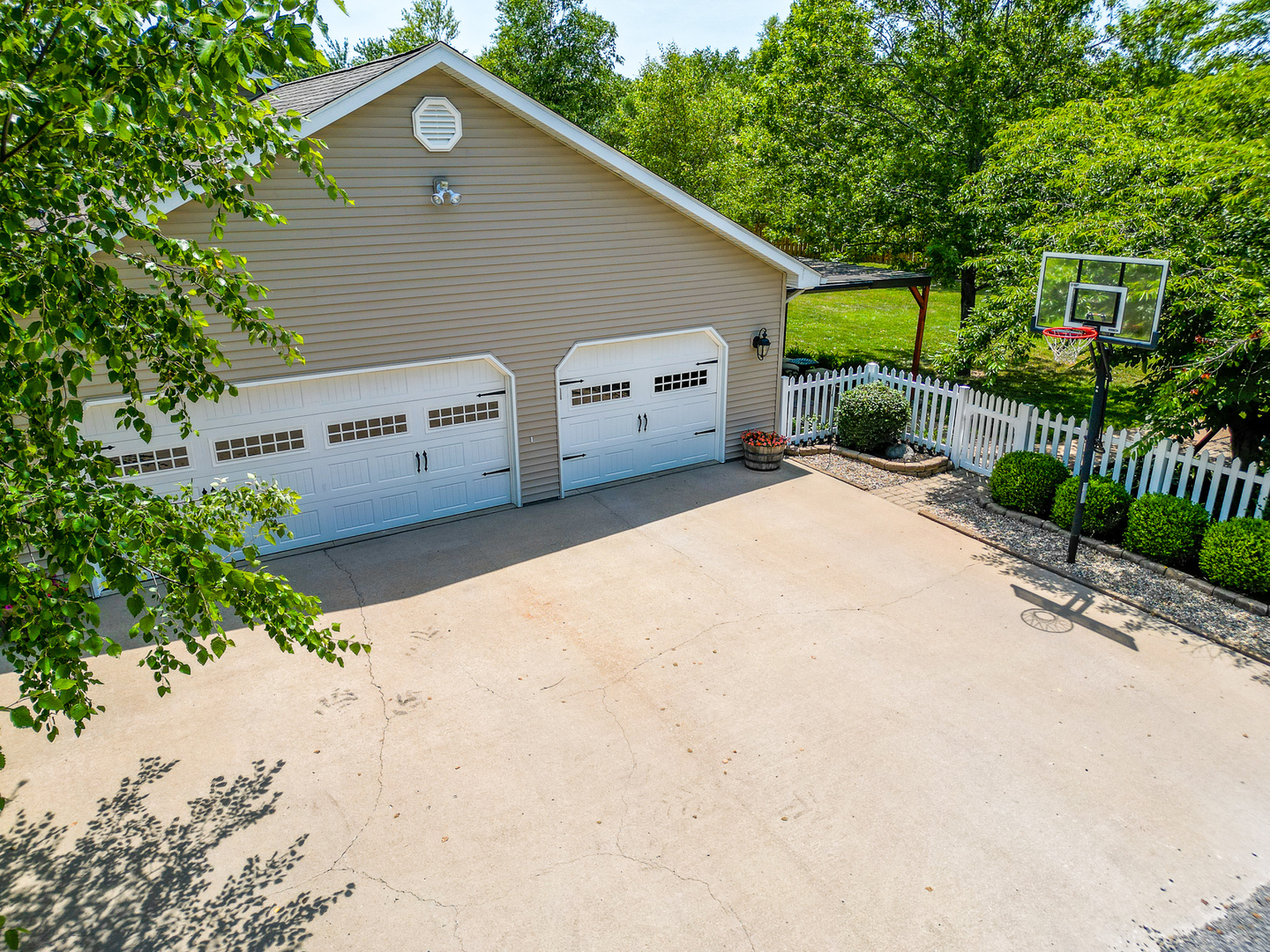 923 Sycamore Road Carbondale, IL 62901 - Photo 54 of 61