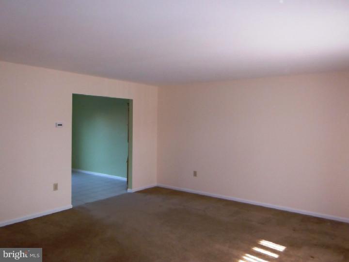 242 Sunrise Road Reading, PA 19606 - Photo 5 of 16 Gallery Image 5