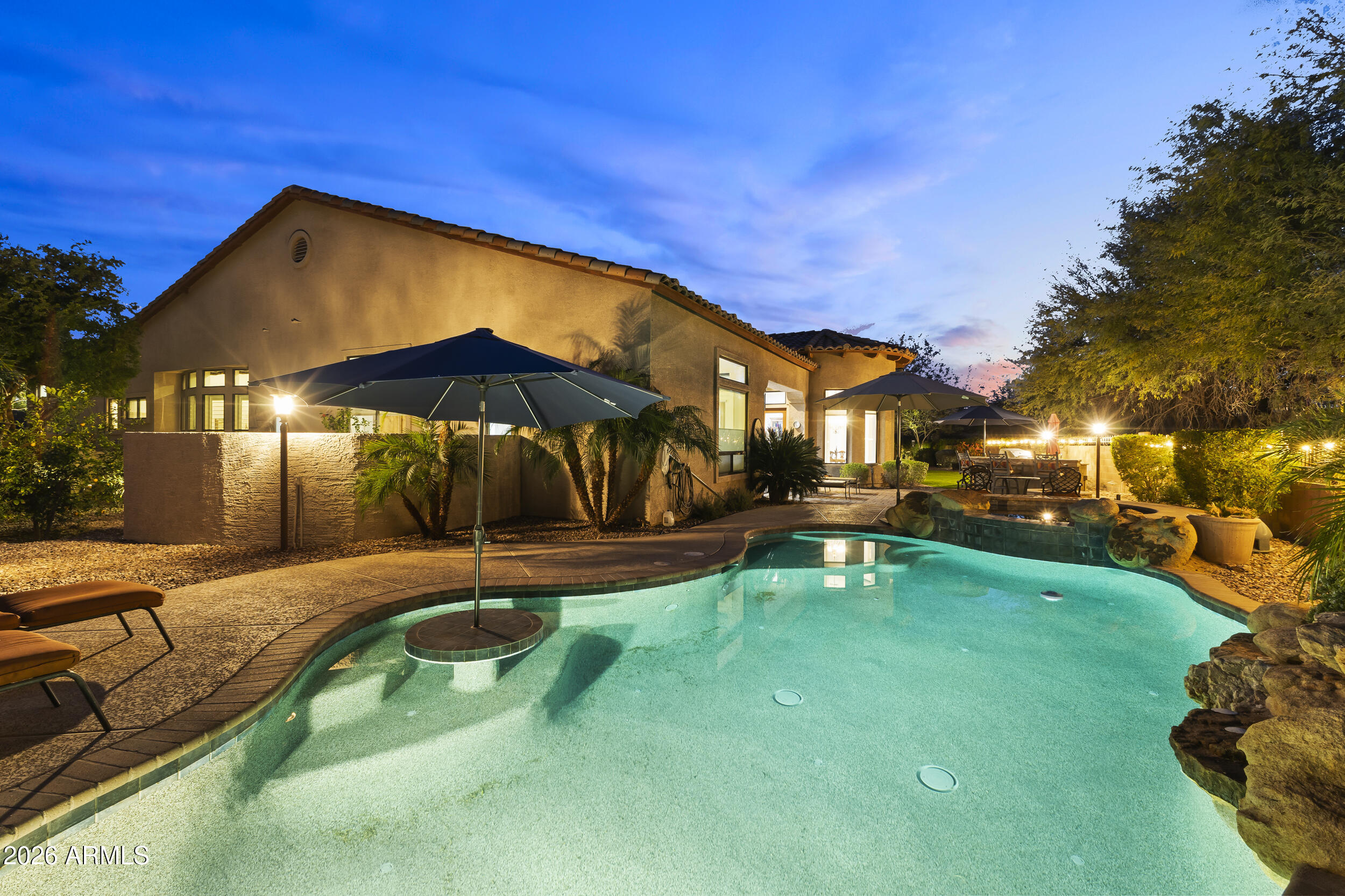 4123 North Silver Ridge Circle Mesa, AZ 85207 - Photo 2 of 70 122__mgl1041