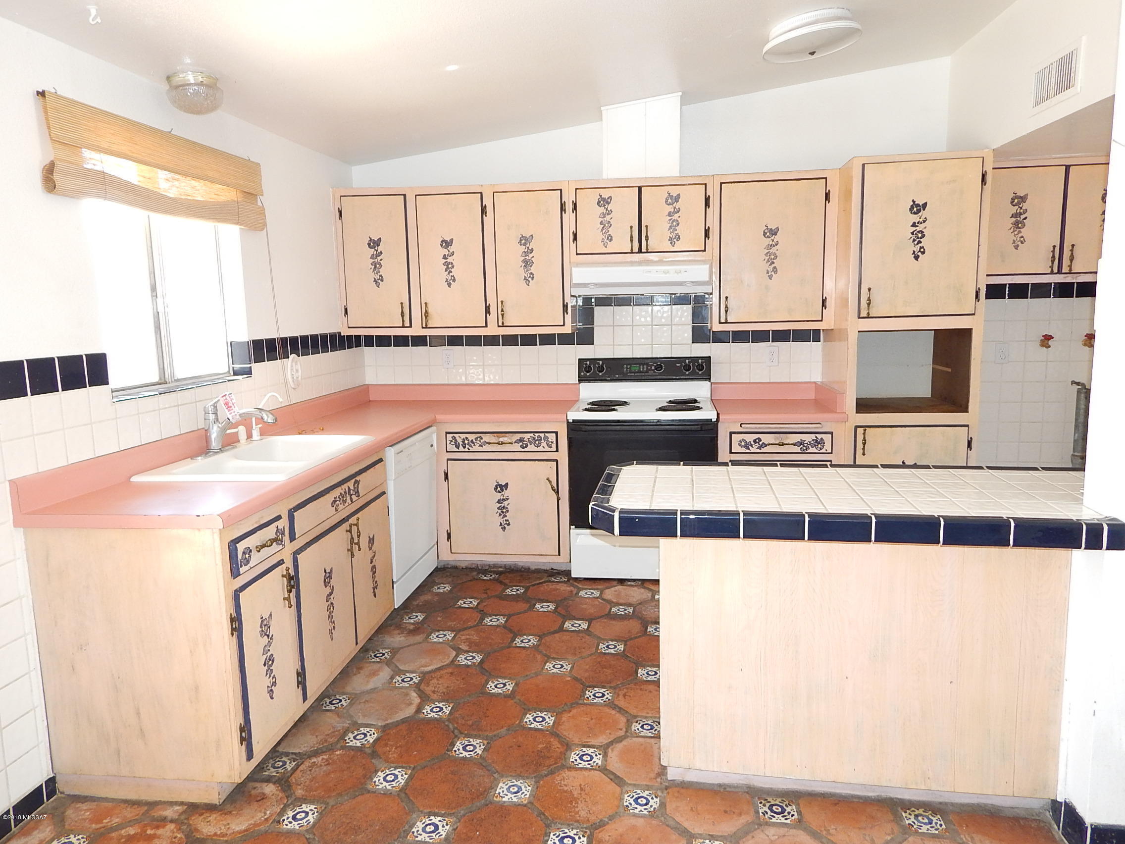 2027 West Saxony Road Tucson, AZ 85713 - Photo 7 of 16