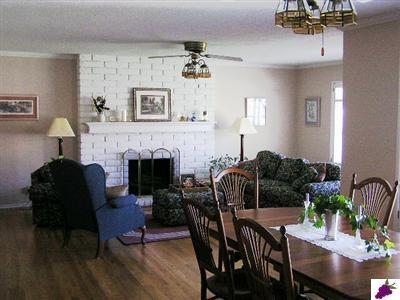 999 West Eymann Avenue Reedley, CA 93654 - Photo 2 of 31 Gallery Image 2