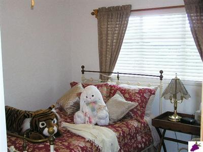 999 West Eymann Avenue Reedley, CA 93654 - Photo 5 of 31 Gallery Image 5