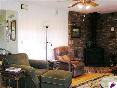 999 West Eymann Avenue Reedley, CA 93654 - Photo 10 of 31 Gallery Image 10