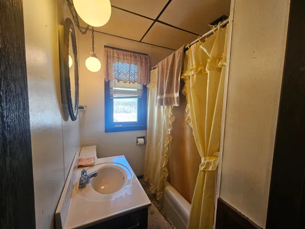 $199,900 | 133 West Main Street, Gillett, WI 54124