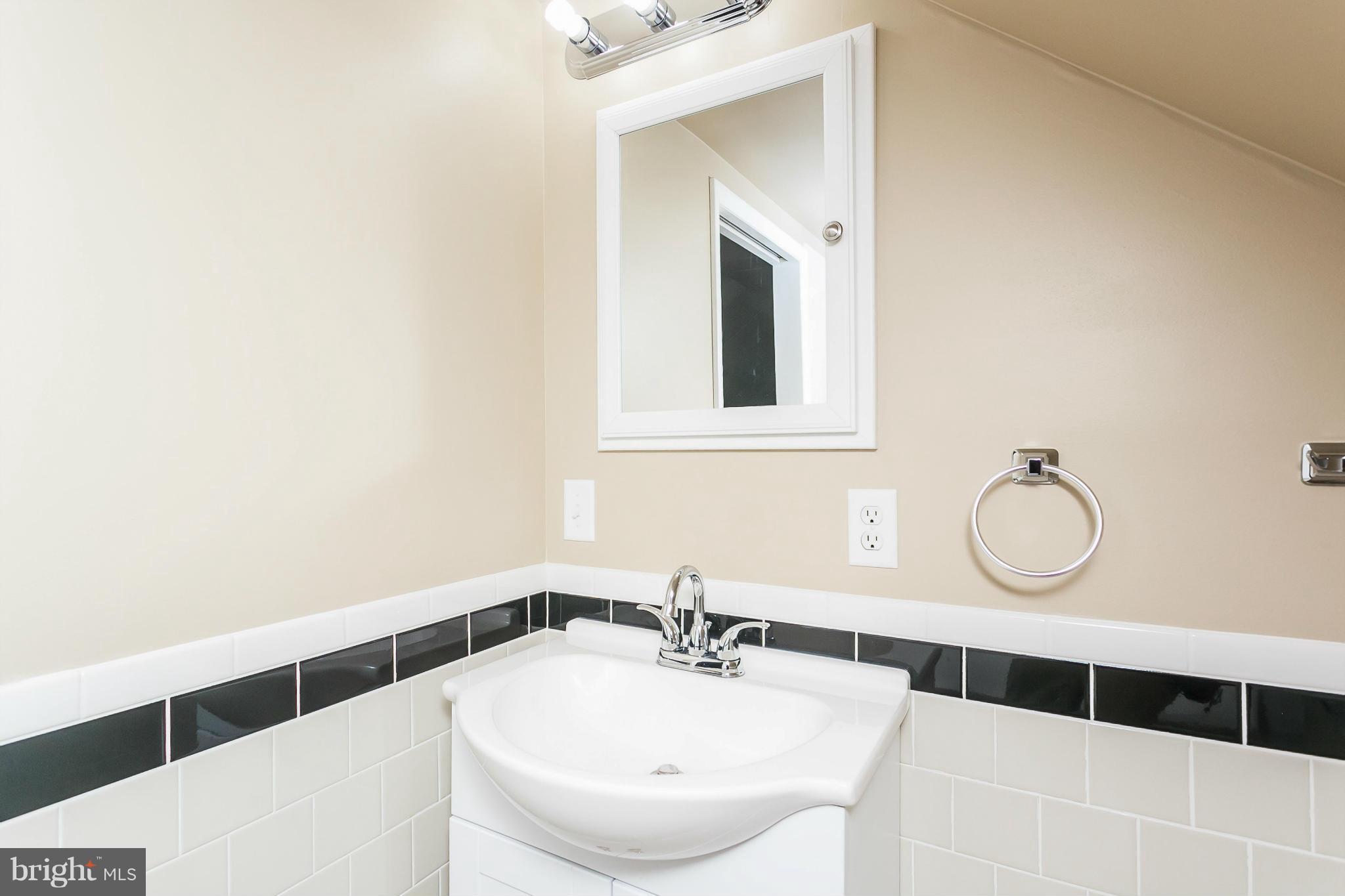 2513 Wycliffe Road Baltimore, MD 21234 - Photo 20 of 30 Bath (Master)
