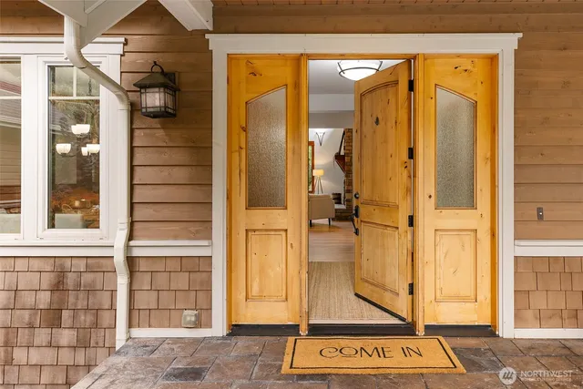 a view of a entryway door of the house