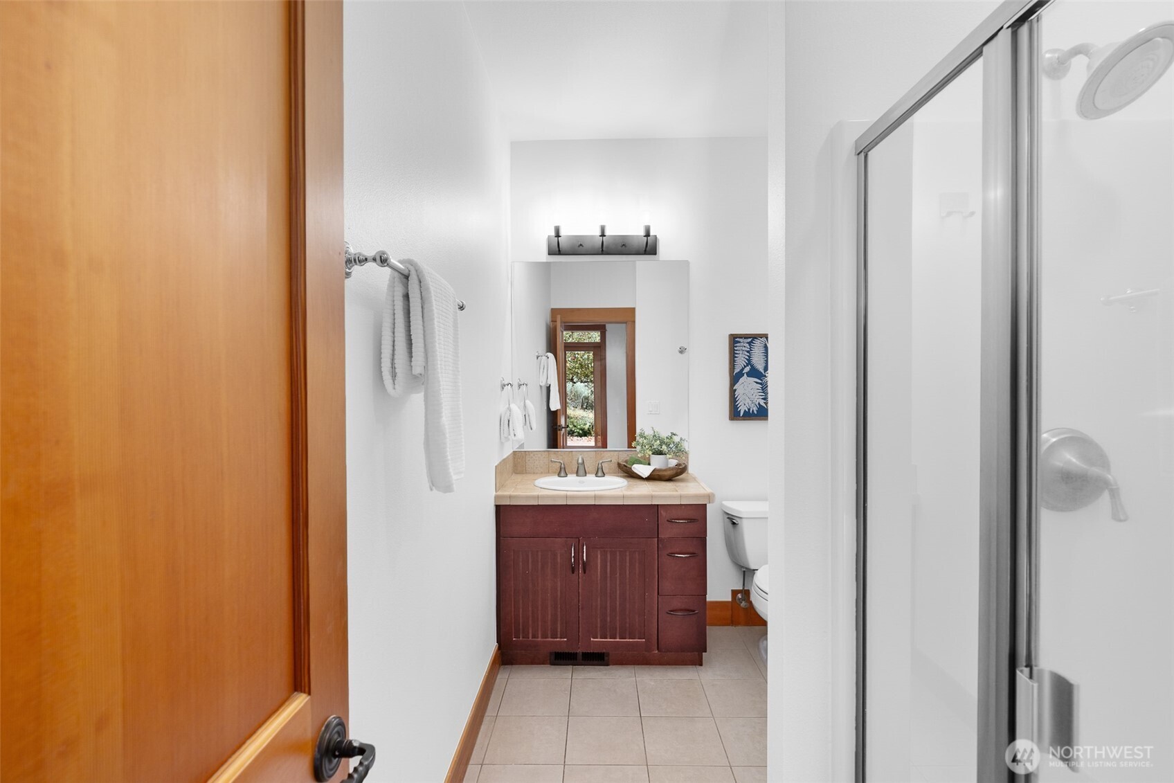 6465 Haley Loop Road Northeast Bainbridge Island, WA 98110 - Photo 21 of 40