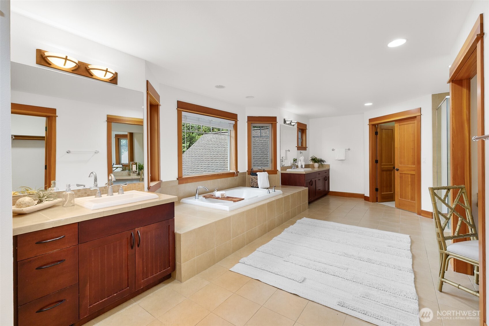 6465 Haley Loop Road Northeast Bainbridge Island, WA 98110 - Photo 28 of 40