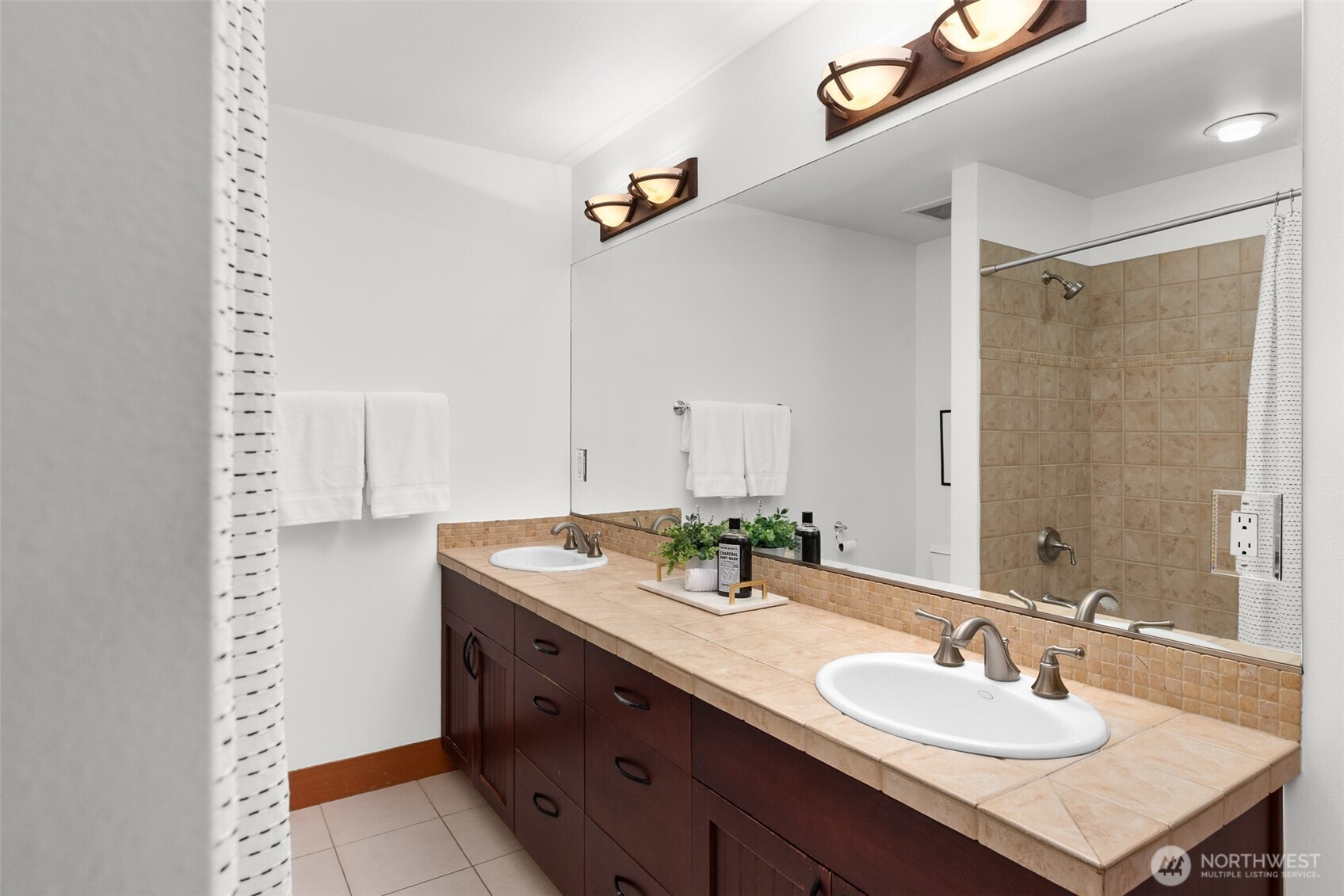 6465 Haley Loop Road Northeast Bainbridge Island, WA 98110 - Photo 31 of 40