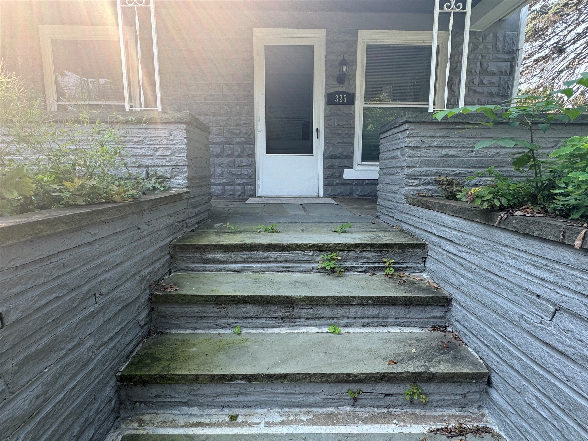 325 Riverside Drive Binghamton, NY 13905 - Photo 2 of 15