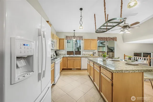 $640,000 | 21012 Springhaven Way East, Bonney Lake, WA 98391