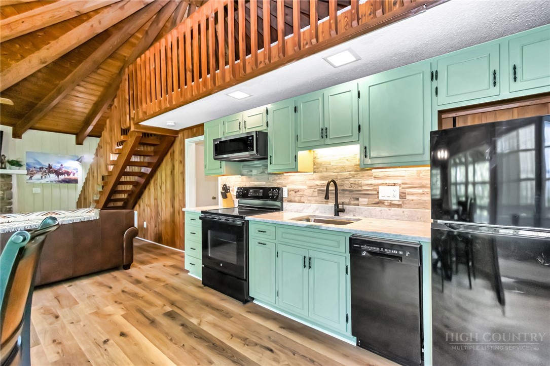 104 Hornbeam Road Beech Mountain, NC 28604 - Photo 8 of 40