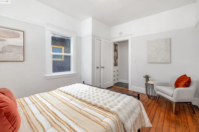 $1,200,000 | 243 Oakland Avenue, Oakland, CA 94611