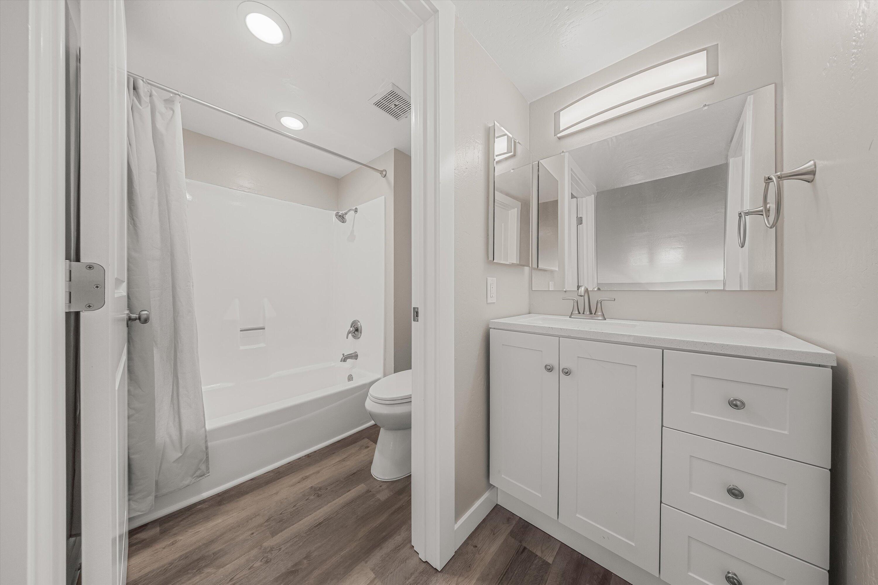 511 West Cook Street Santa Maria, CA 93458 - Photo 11 of 20 39-7L5A1094