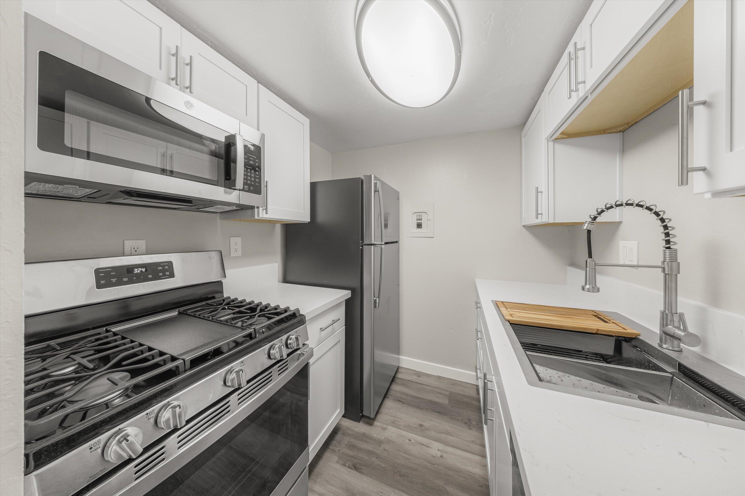 511 West Cook Street Santa Maria, CA 93458 - Photo 5 of 20 28-7L5A1044