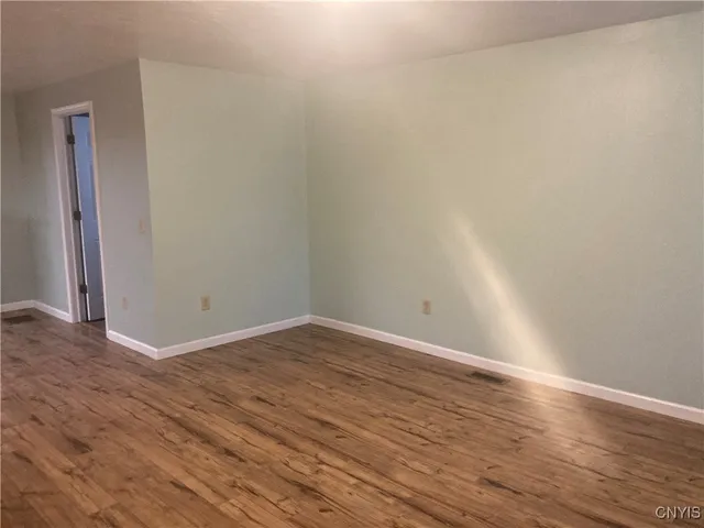 $1,200 | 313 High Street, Watertown, NY 13601