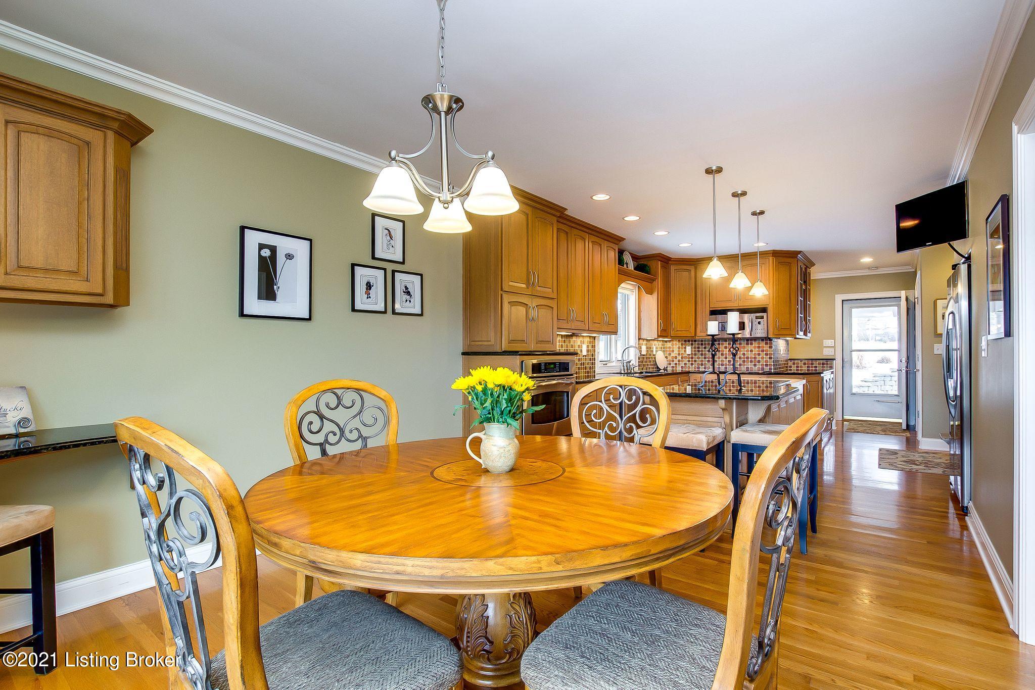 610 Cloverlea Road Louisville, KY 40206 - Photo 16 of 62 610_CloverleaRd_40206_0523_