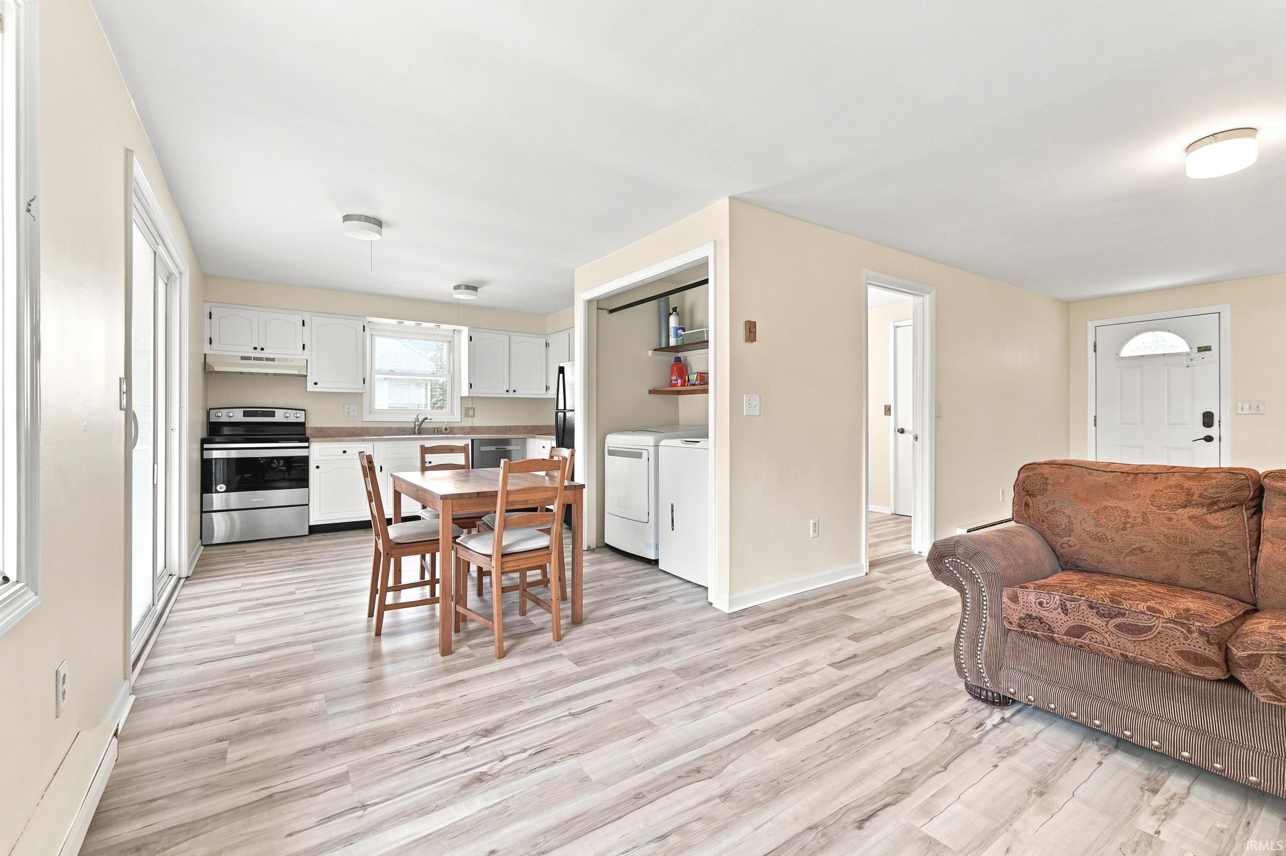 1421 Rabbit Run Huntertown, IN 46748 - Photo 14 of 37 Gallery Image 14