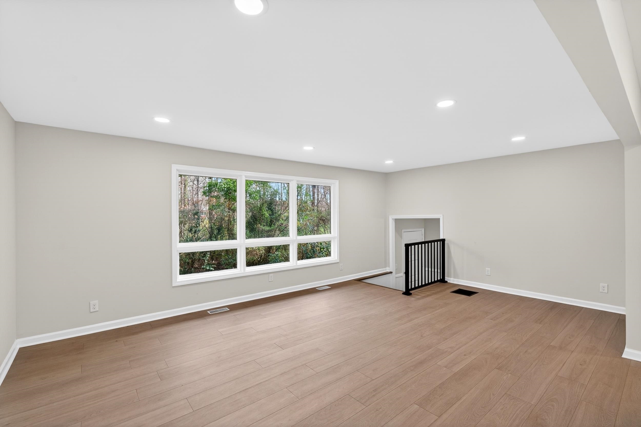 200 Tucker Road Spartanburg, SC 29306 - Photo 12 of 44