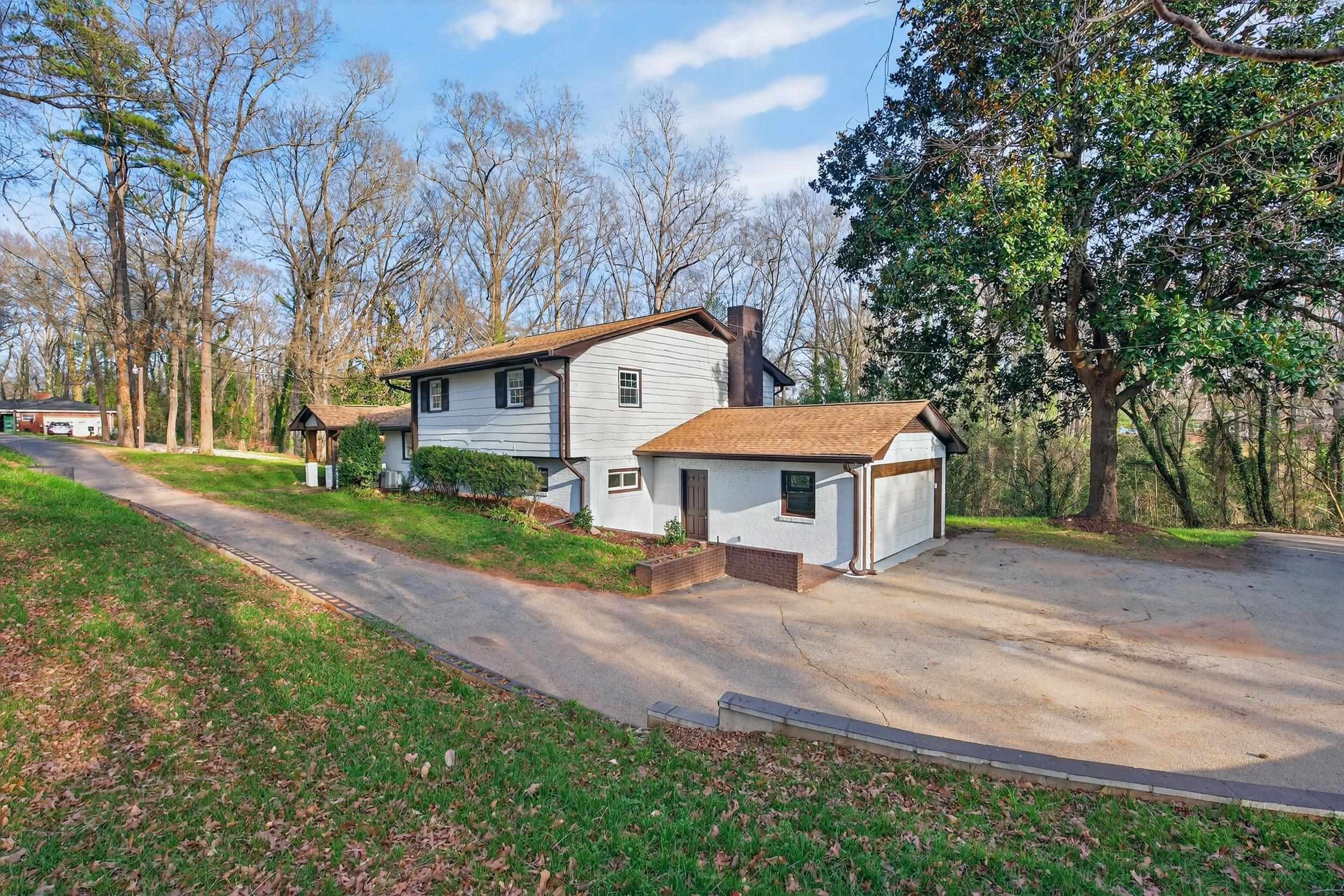 200 Tucker Road Spartanburg, SC 29306 - Photo 3 of 44