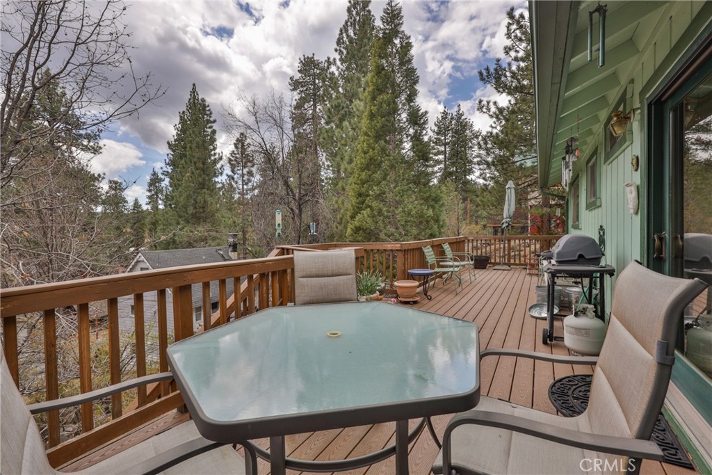 39177 Arapahoe Road Fawnskin, CA 92333 - Photo 27 of 39 a view of balcony with furniture