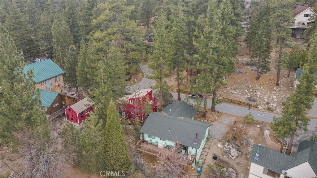 39177 Arapahoe Road Fawnskin, CA 92333 - Photo 36 of 39 an aerial view of a house