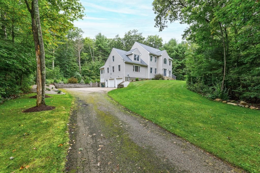 61 Osgood Road Charlton, MA 01507 - Photo 1 of 41