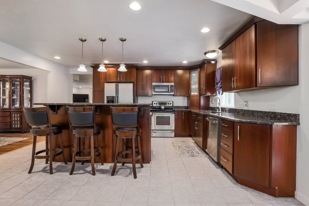 61 Osgood Road Charlton, MA 01507 - Photo 11 of 41