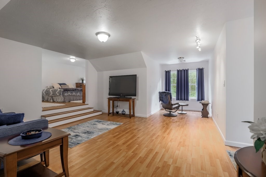 61 Osgood Road Charlton, MA 01507 - Photo 32 of 41