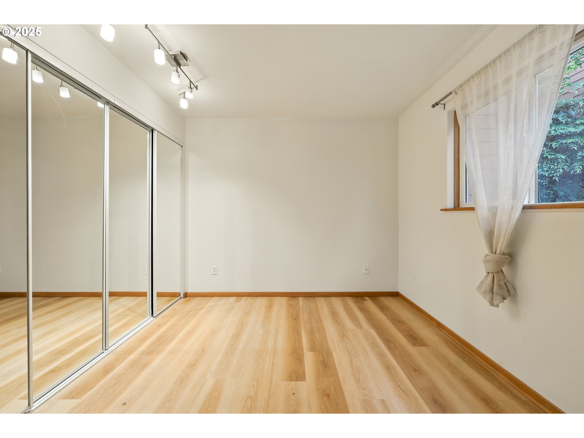 3515 Southwest Barbur Boulevard, Unit Y2 Portland, OR 97239 - Photo 24 of 38