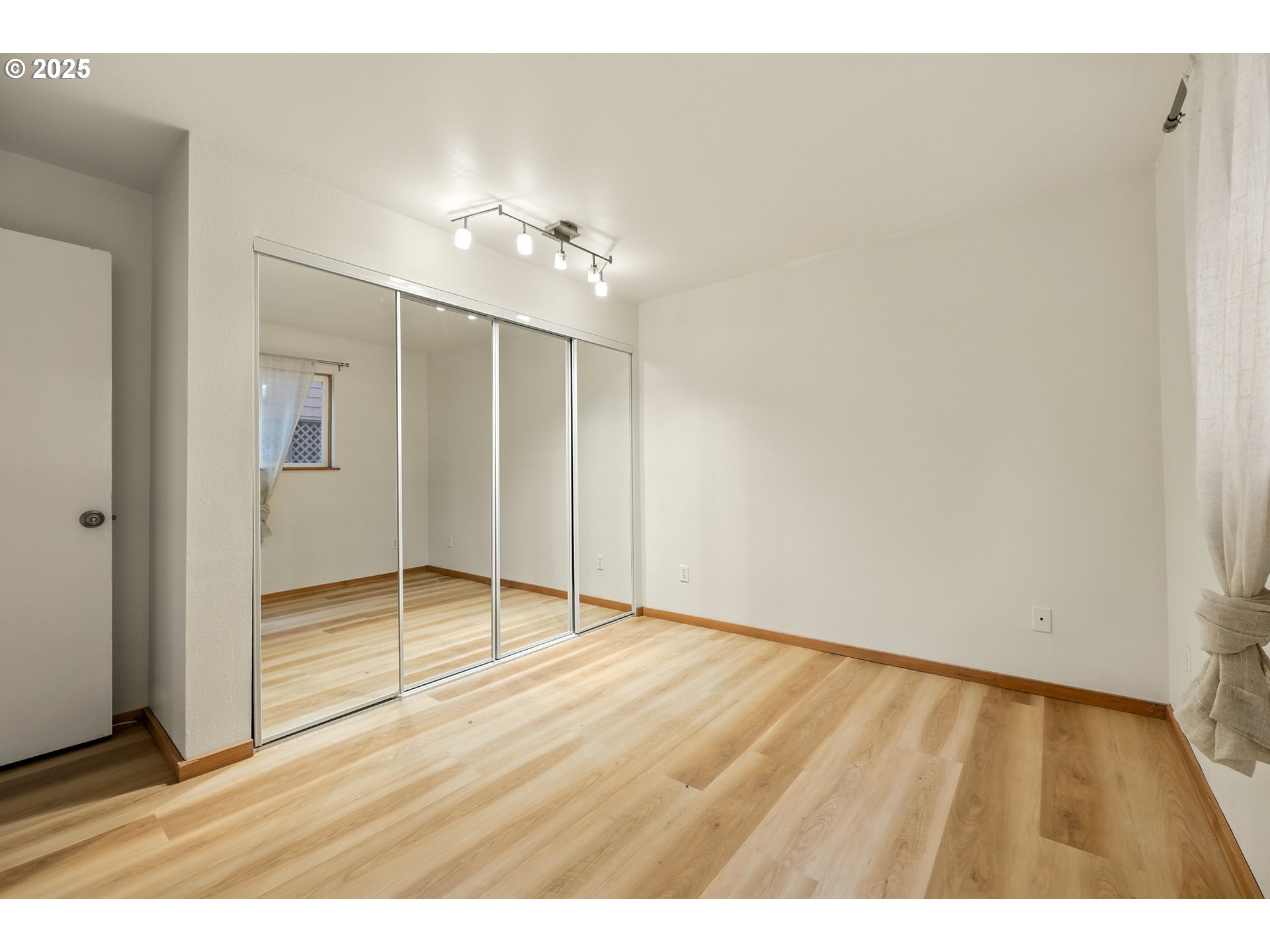 3515 Southwest Barbur Boulevard, Unit Y2 Portland, OR 97239 - Photo 26 of 38