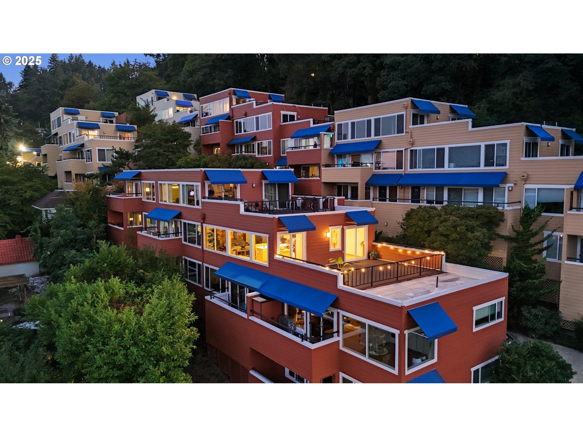 3515 Southwest Barbur Boulevard, Unit Y2 Portland, OR 97239 - Photo 3 of 38