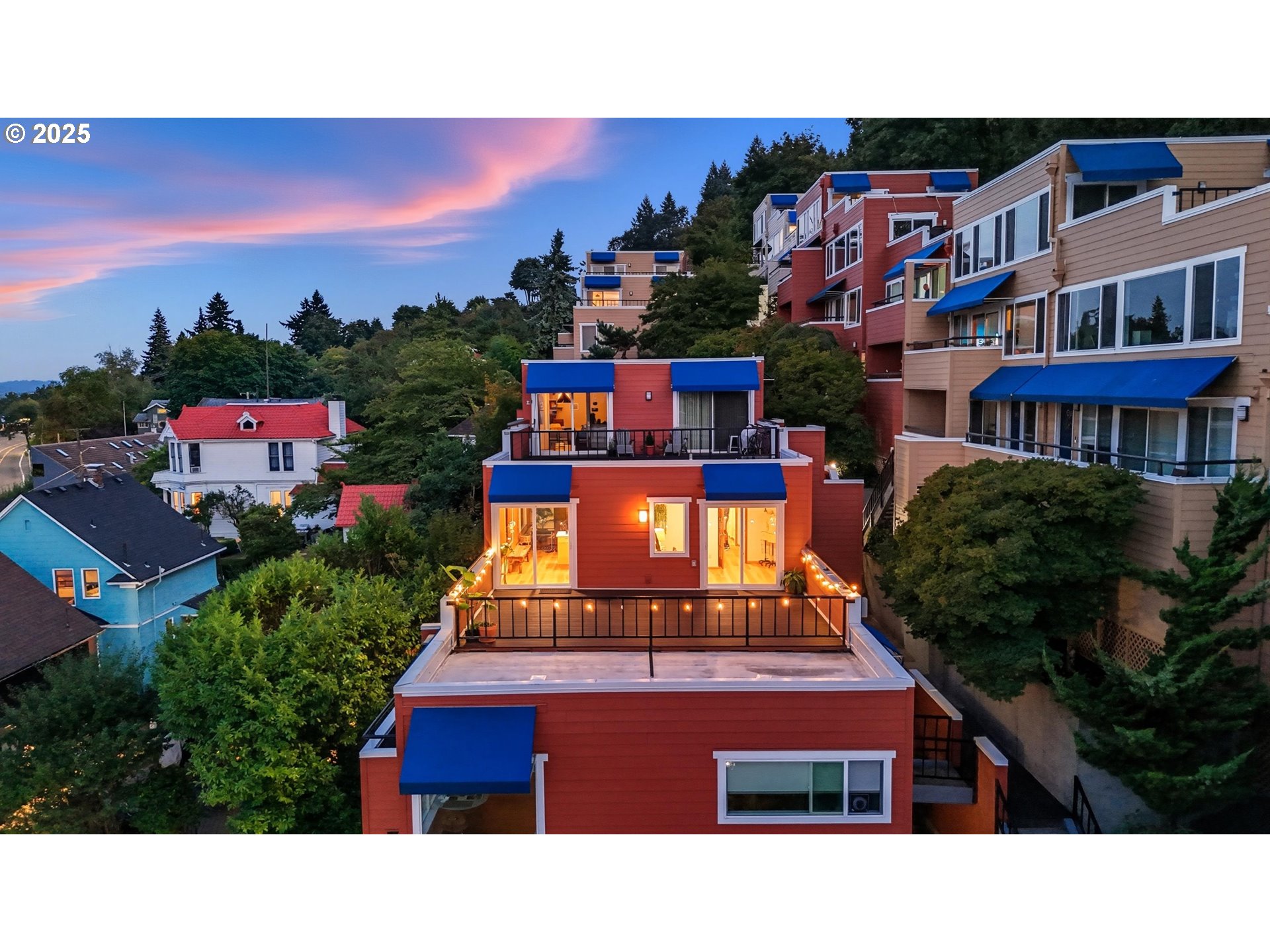 3515 Southwest Barbur Boulevard, Unit Y2 Portland, OR 97239 - Photo 4 of 38