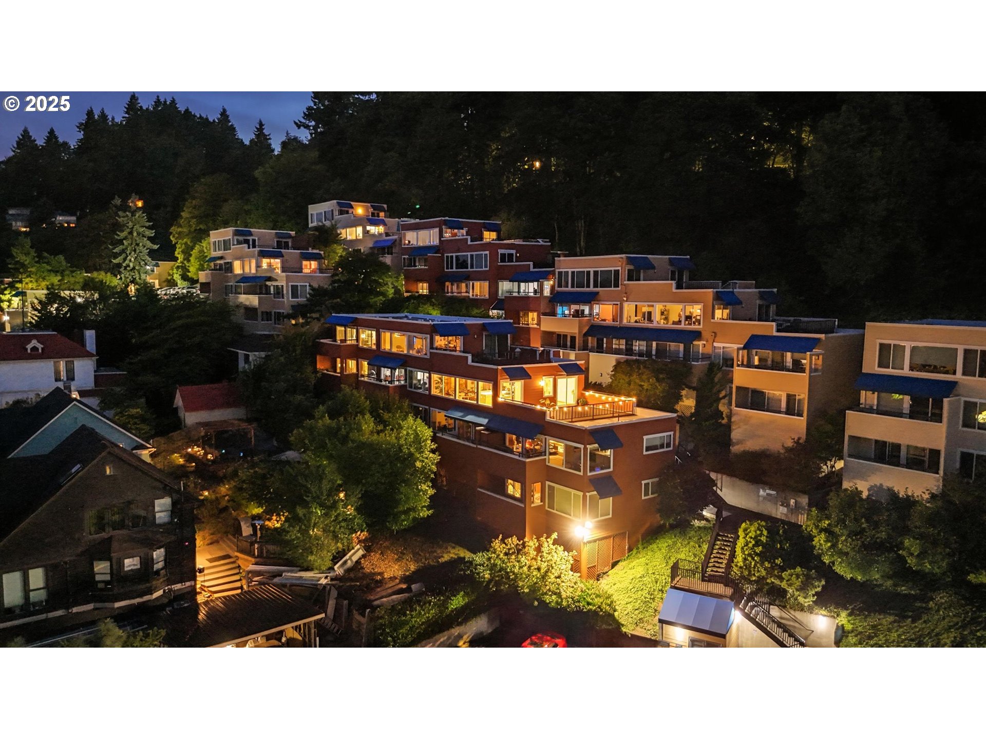 3515 Southwest Barbur Boulevard, Unit Y2 Portland, OR 97239 - Photo 8 of 38