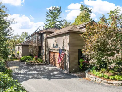 $3,495,000 | 15 Second Pt Road, Moultonborough, NH 03254