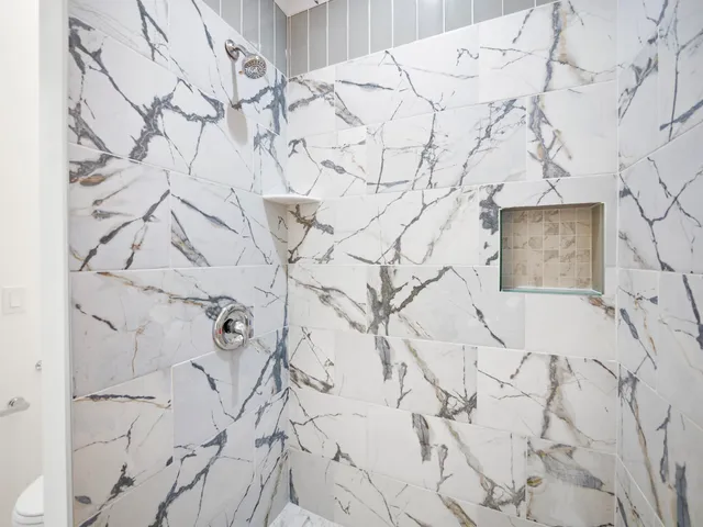 a view of entryway with a front of house