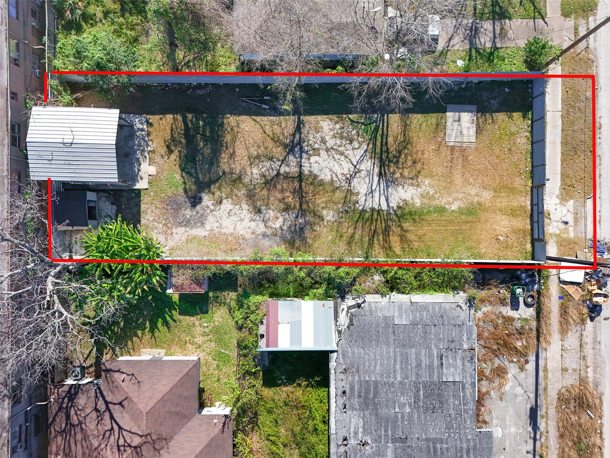 3930 Pickfair Street Houston, TX 77026 - Photo 9 of 19 a view of swimming pool with a patio