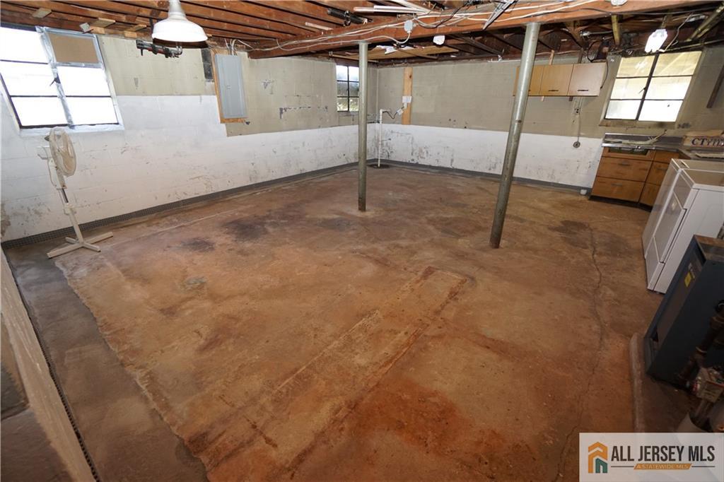 32 Predmore Avenue Colonia, NJ 07067 - Photo 23 of 28 a view of a garage