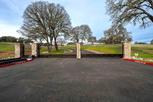 $749,000 | 785 Sierra View Court, Shingle Springs, CA 95682