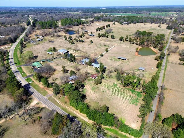 $1,100,000 | 111 Farm Market Mount, Unit 21, Mount Pleasant, TX 75455