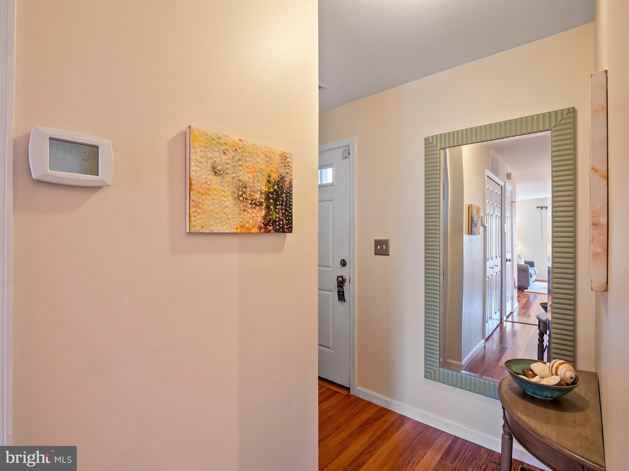 3902 9th Road South Arlington, VA 22204 - Photo 5 of 45 Entry Hallway