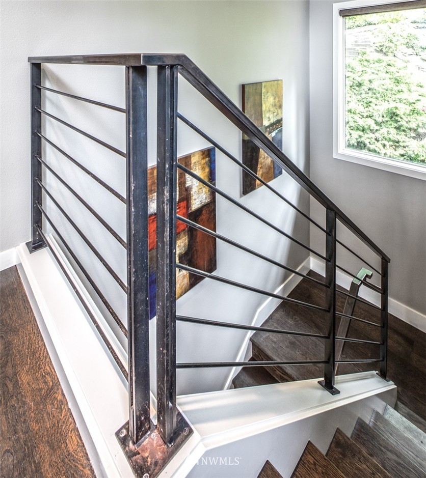 2005 Killarney Way Bellevue, WA 98004 - Photo 11 of 25