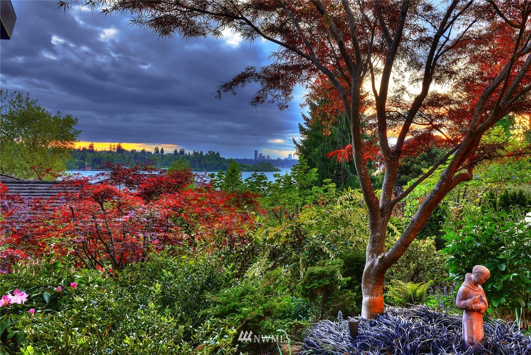 2005 Killarney Way Bellevue, WA 98004 - Photo 25 of 25