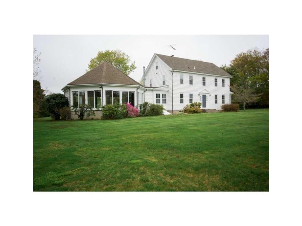 1266 East Main Road Middletown, RI 02842 - Photo 1 of 21 Gallery Image 1