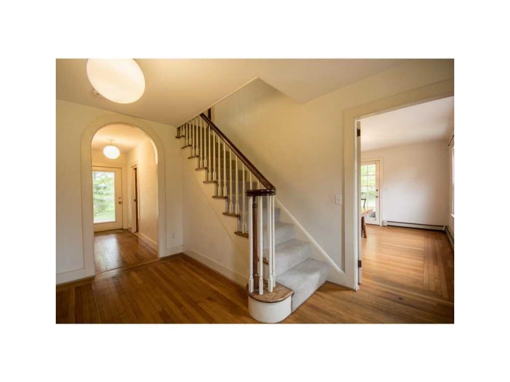 1266 East Main Road Middletown, RI 02842 - Photo 4 of 21 Gallery Image 4