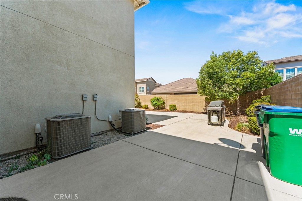 115 Mustard Irvine, CA 92618 - Photo 11 of 74