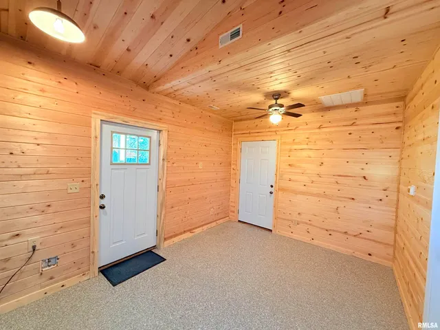 $74,900 | 1523 South McKinley Street, Harrisburg, IL 62946